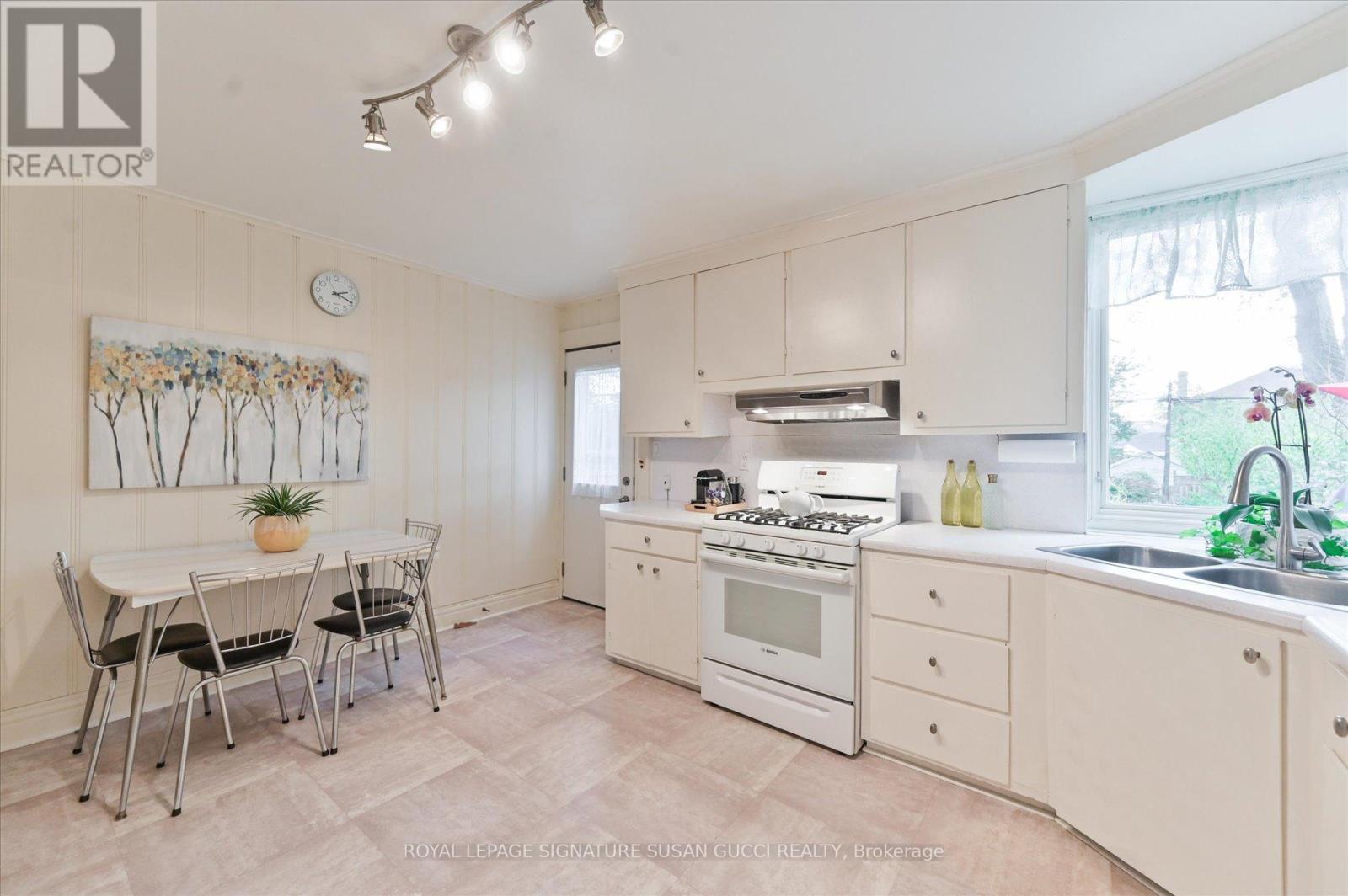 313 Gowan Avenue Property Photo 8