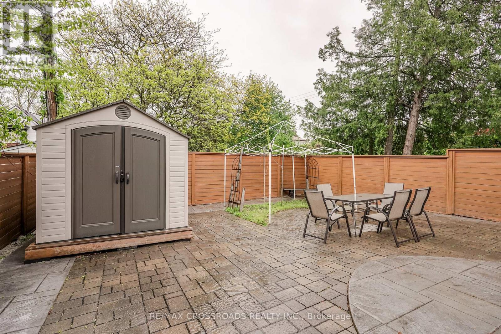 1a Roblin Avenue Property Photo 44