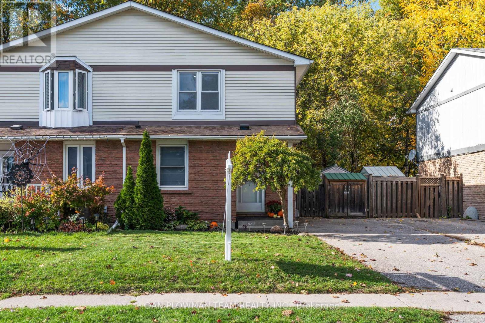 1092 Central Park Boulevard Property Photo 2