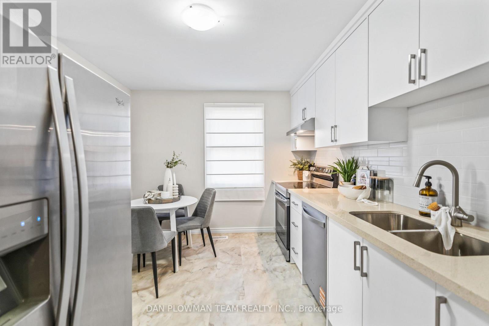 1092 Central Park Boulevard Property Photo 7