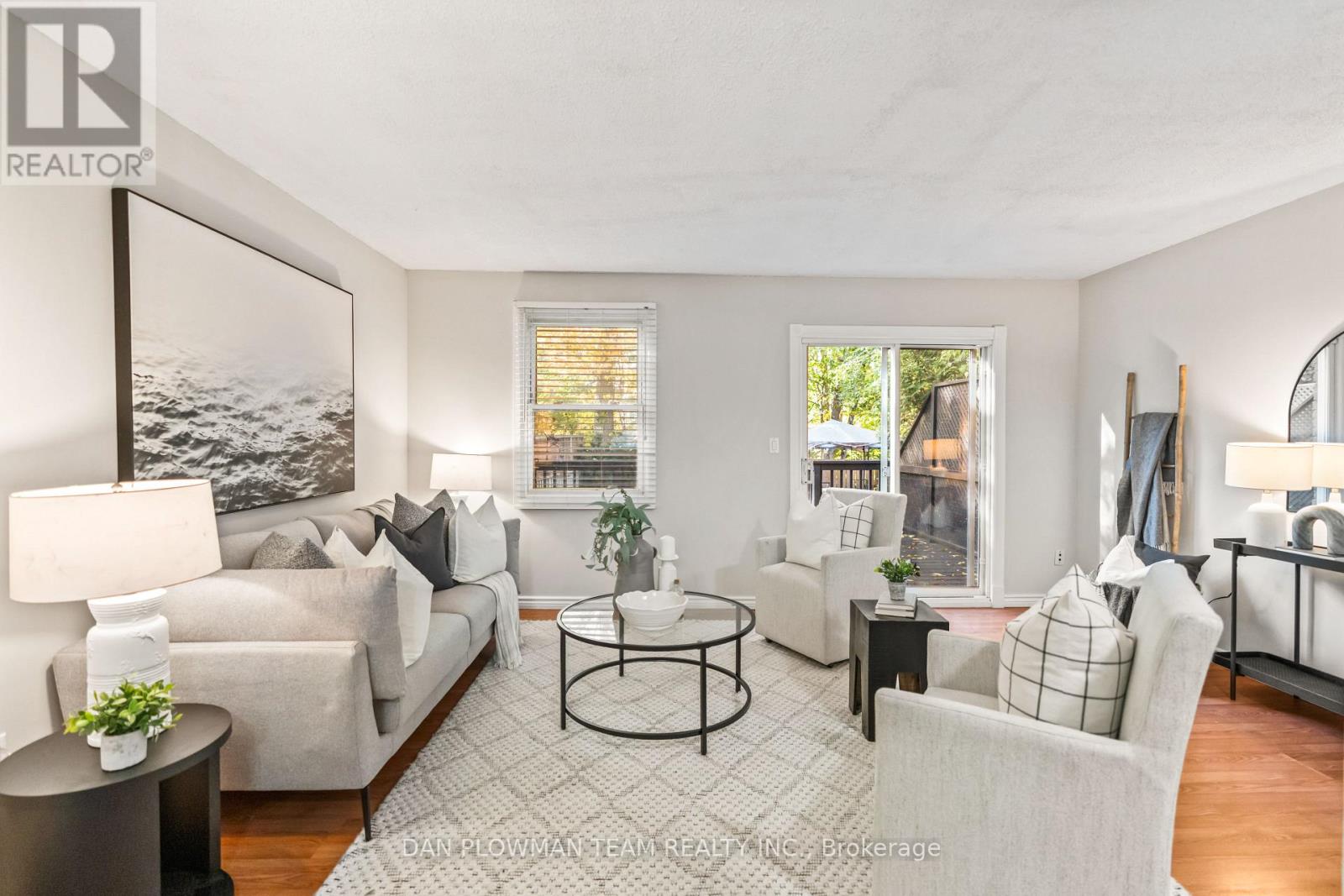 1092 Central Park Boulevard Property Photo 11