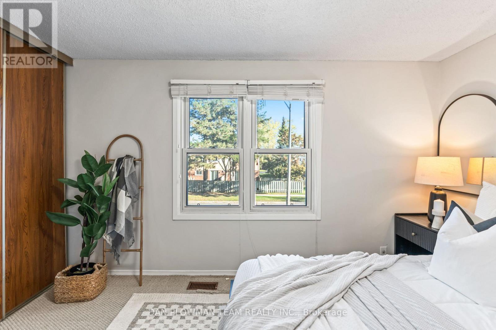 1092 Central Park Boulevard Property Photo 15