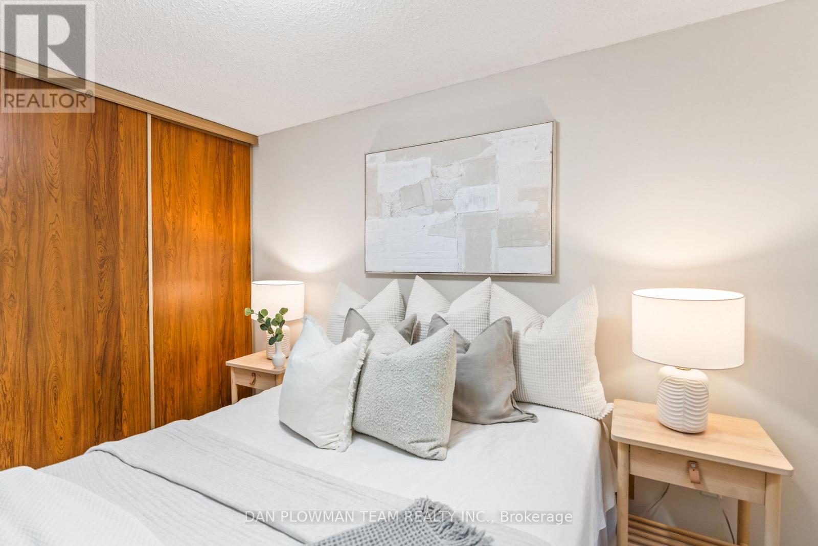 1092 Central Park Boulevard Property Photo 17