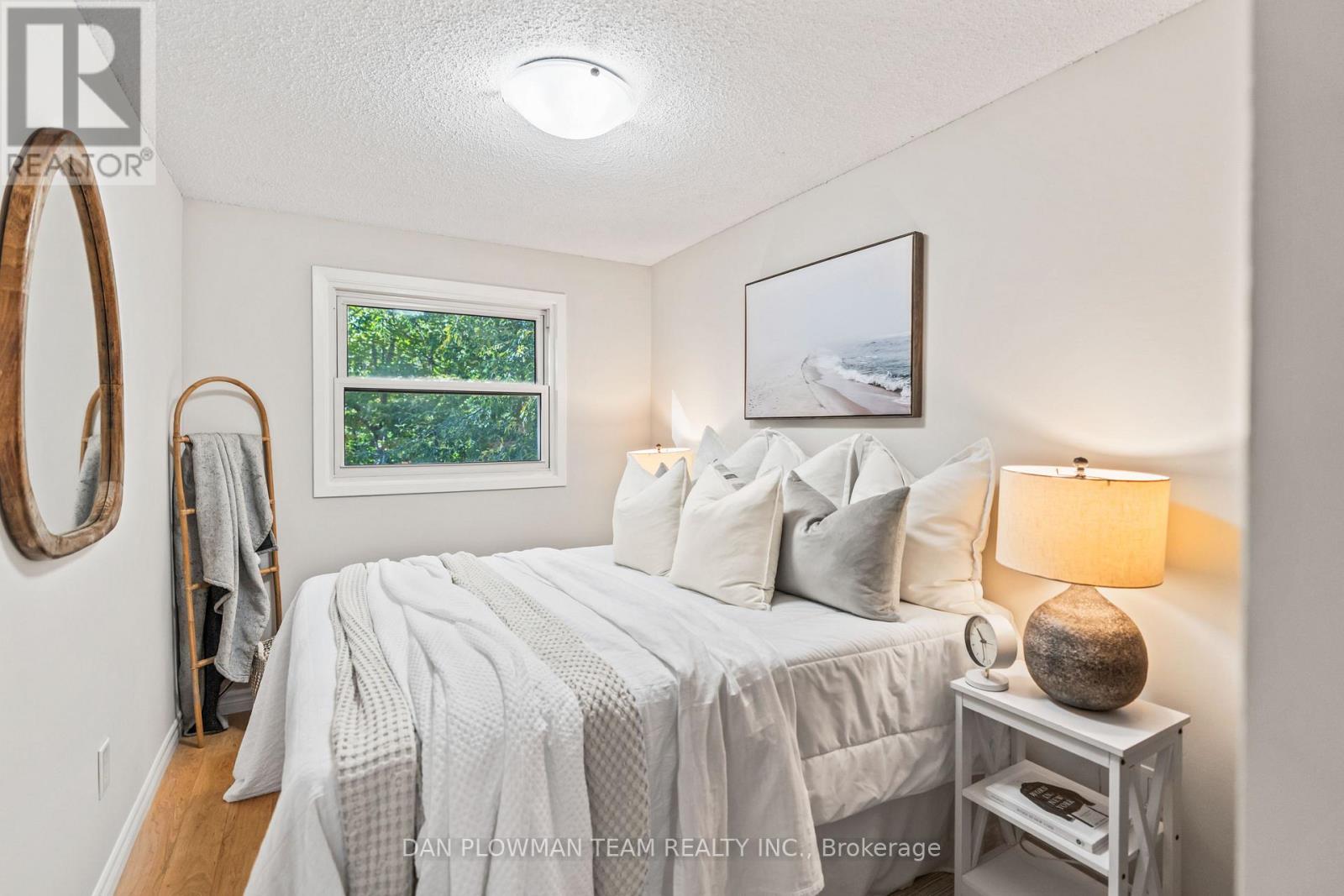 1092 Central Park Boulevard Property Photo 18