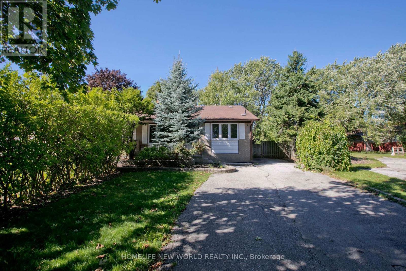 49 Thorncroft Crescent Property Photo 1