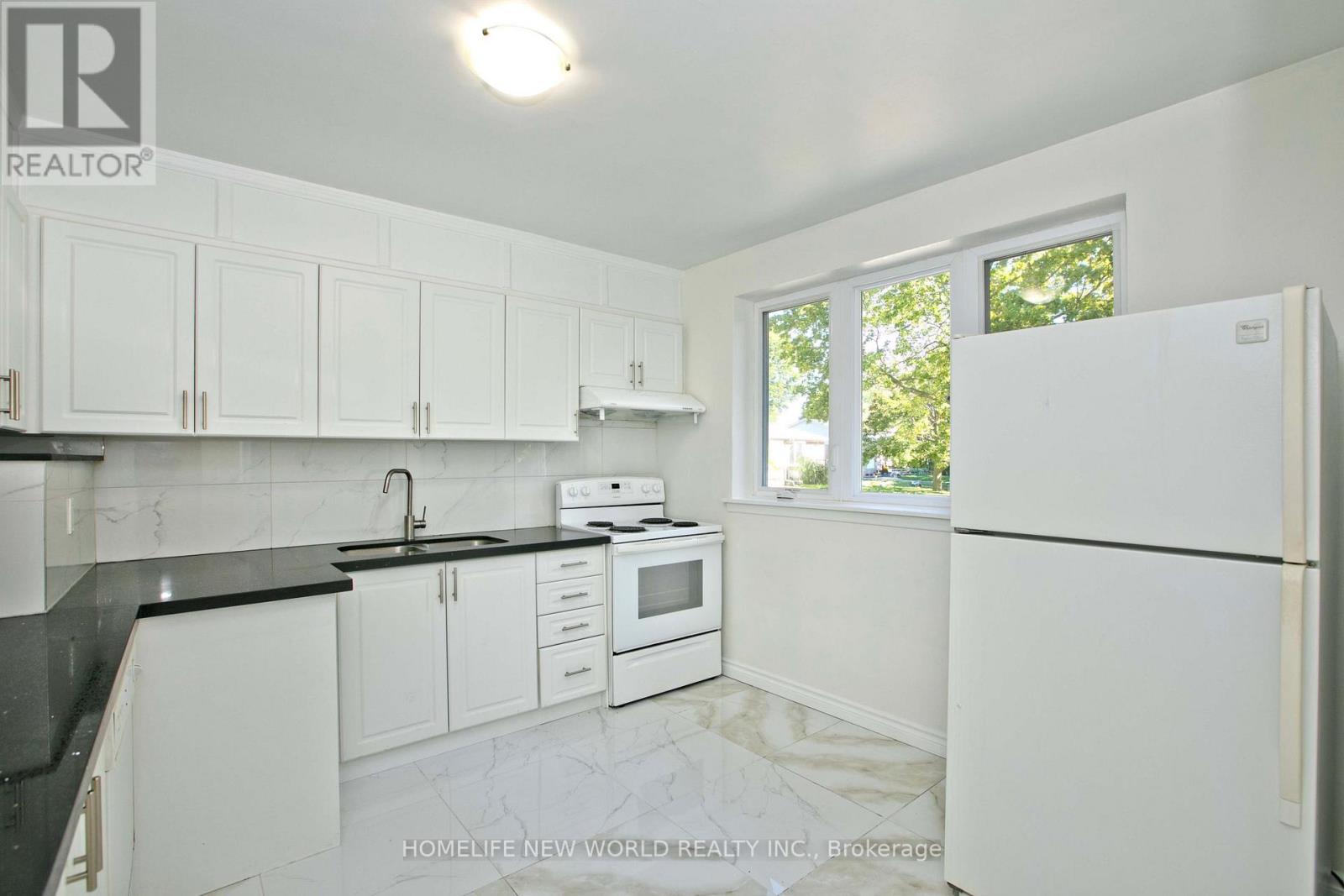 49 Thorncroft Crescent Property Photo 5