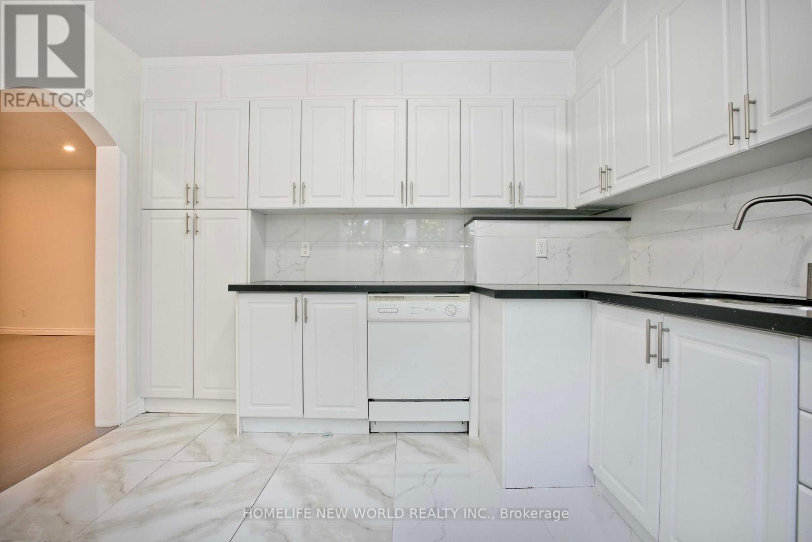 49 Thorncroft Crescent Property Photo 7