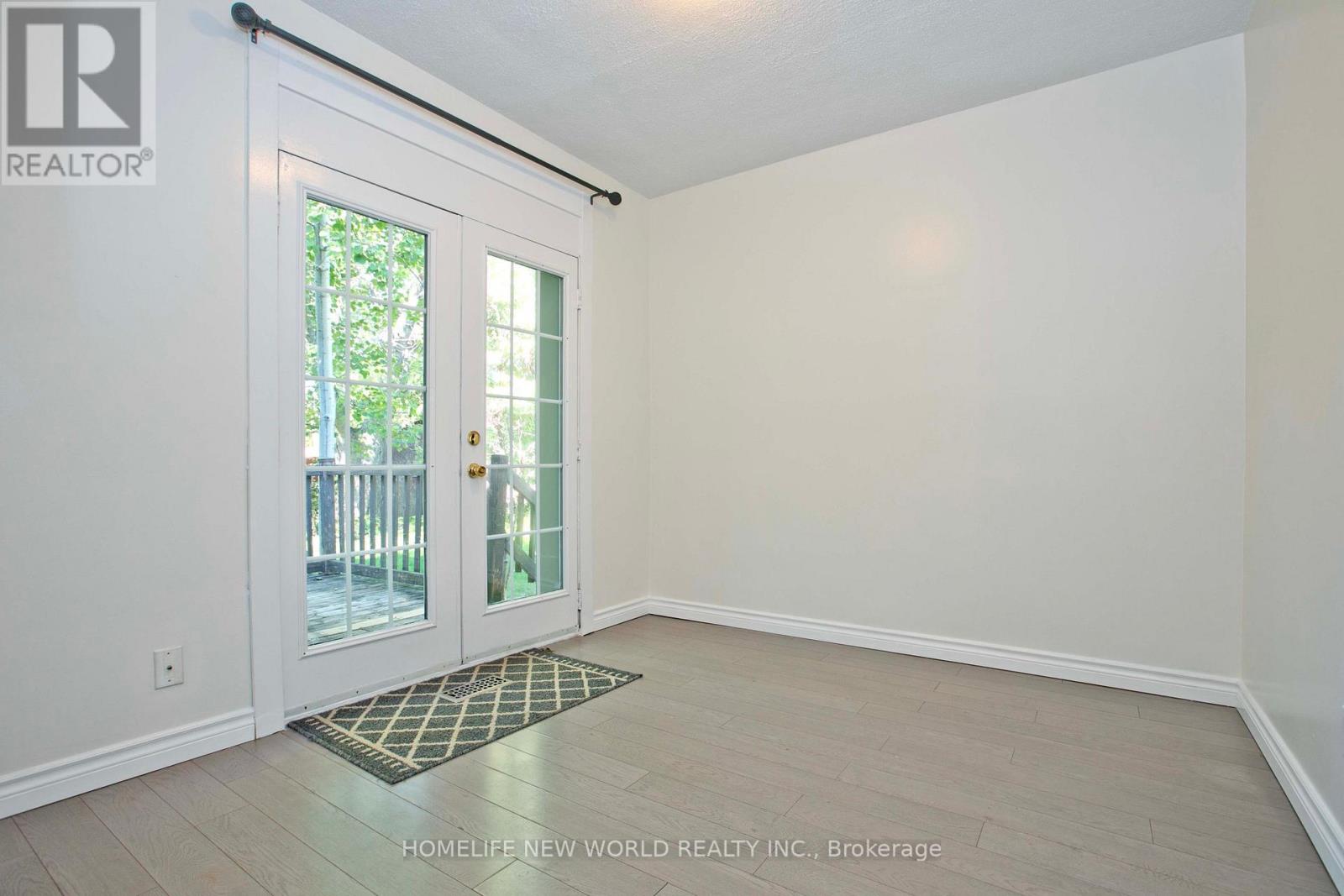 49 Thorncroft Crescent Property Photo 12