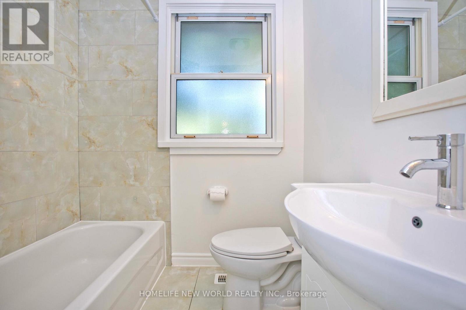 49 Thorncroft Crescent Property Photo 14