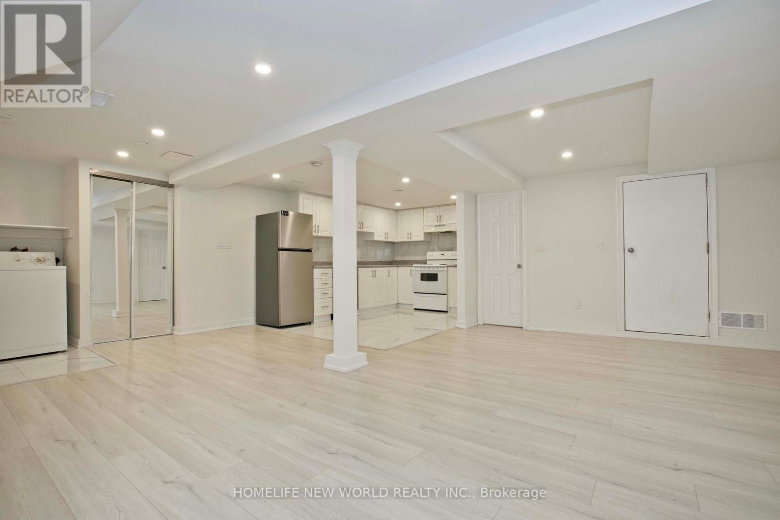 49 Thorncroft Crescent Property Photo 17