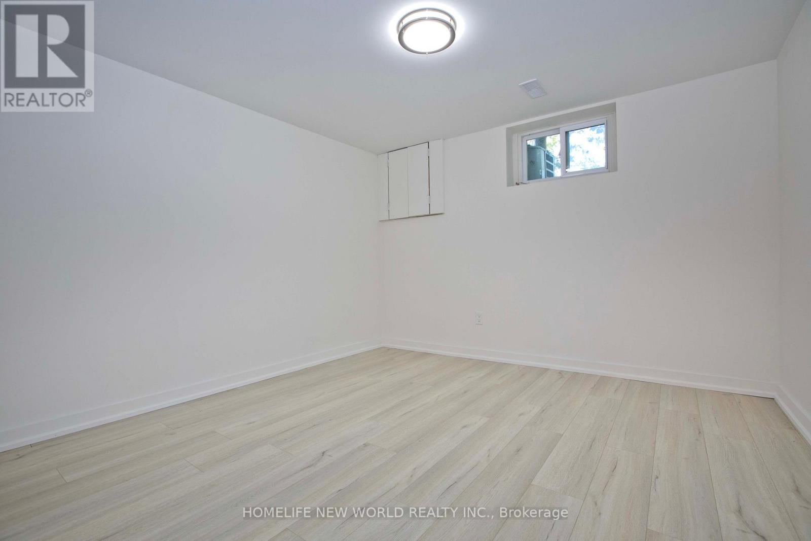 49 Thorncroft Crescent Property Photo 22