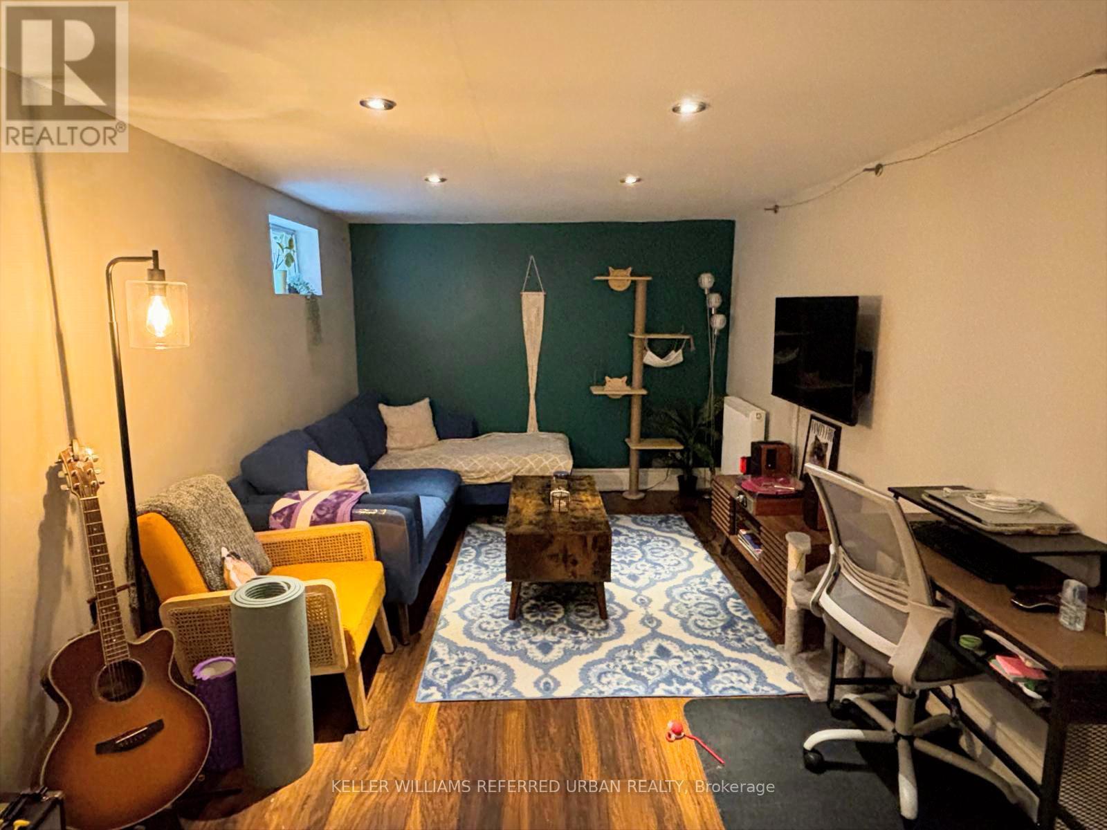 95 Barker Avenue #bsmt Property Photo 3