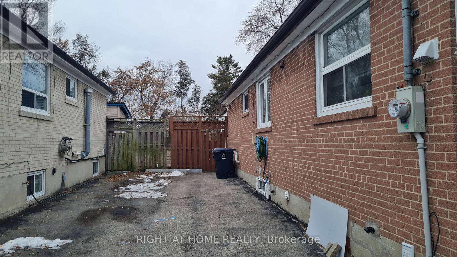 124 Overture Road Property Photo 5