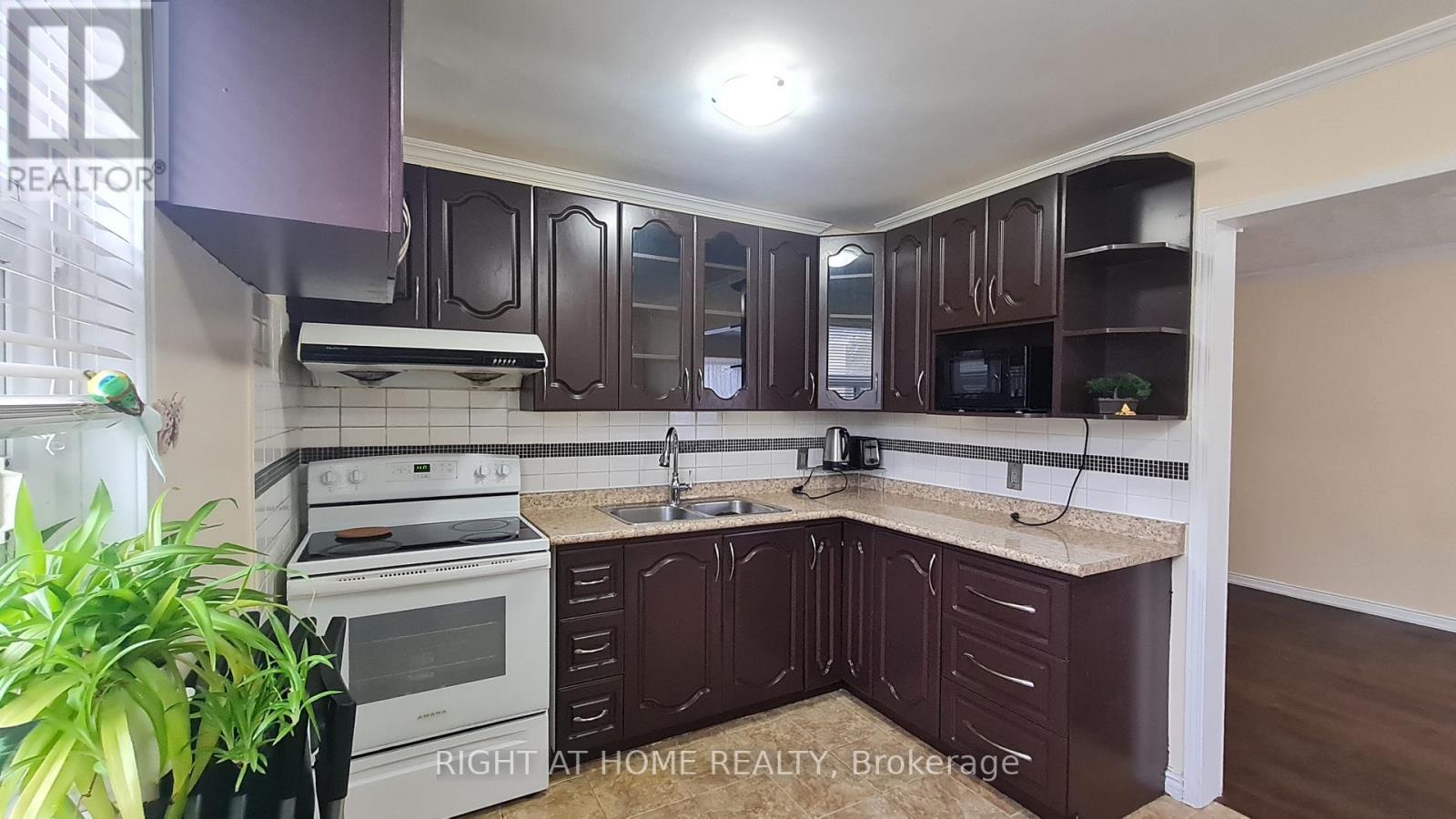 124 Overture Road Property Photo 15