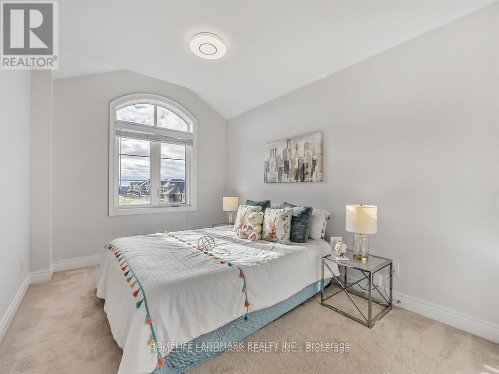 100 Christine Elliot Avenue Property Photo 13