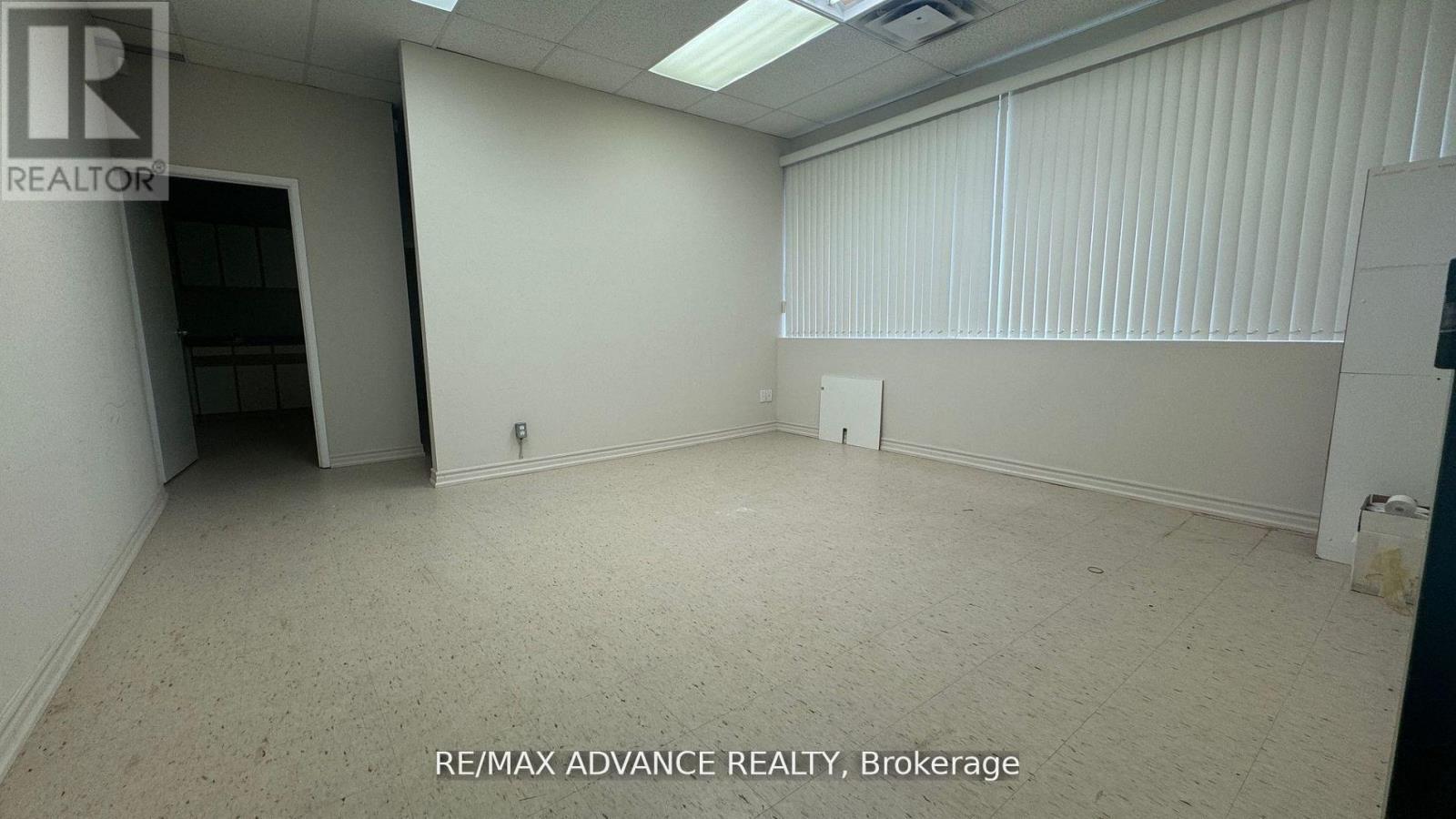Unit 6 - 4245 Sheppard Avenue E Property Photo 2