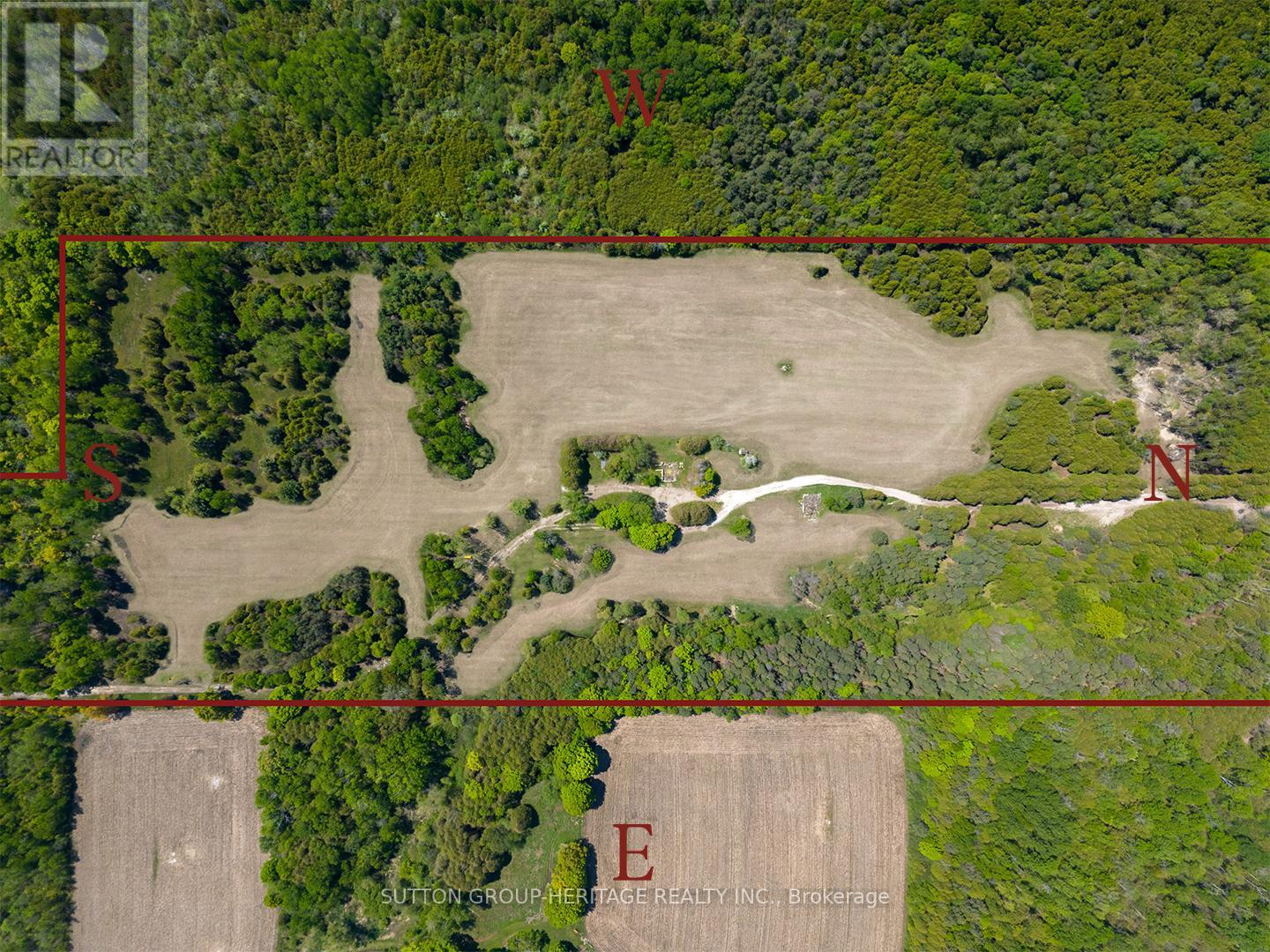 2490 Green Road Property Photo 13