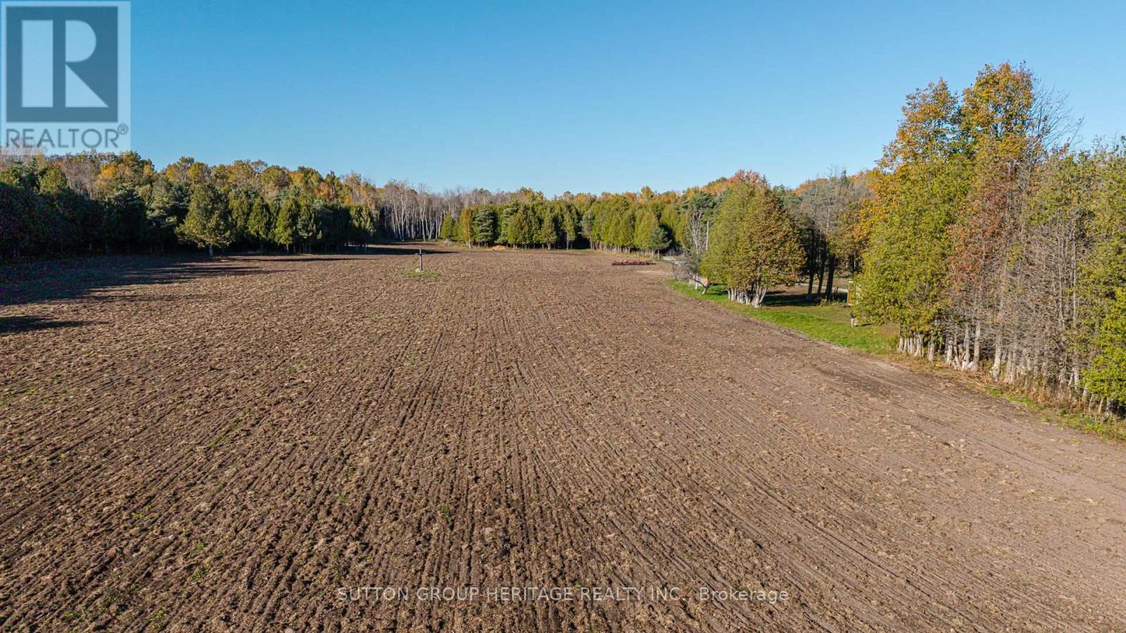 2490 Green Road Property Photo 26