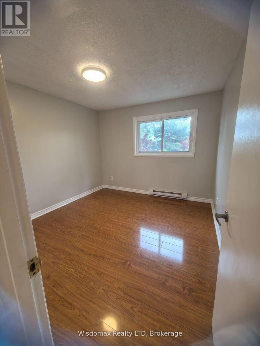 Hs47 - 3100 Kingston Road Property Photo 17