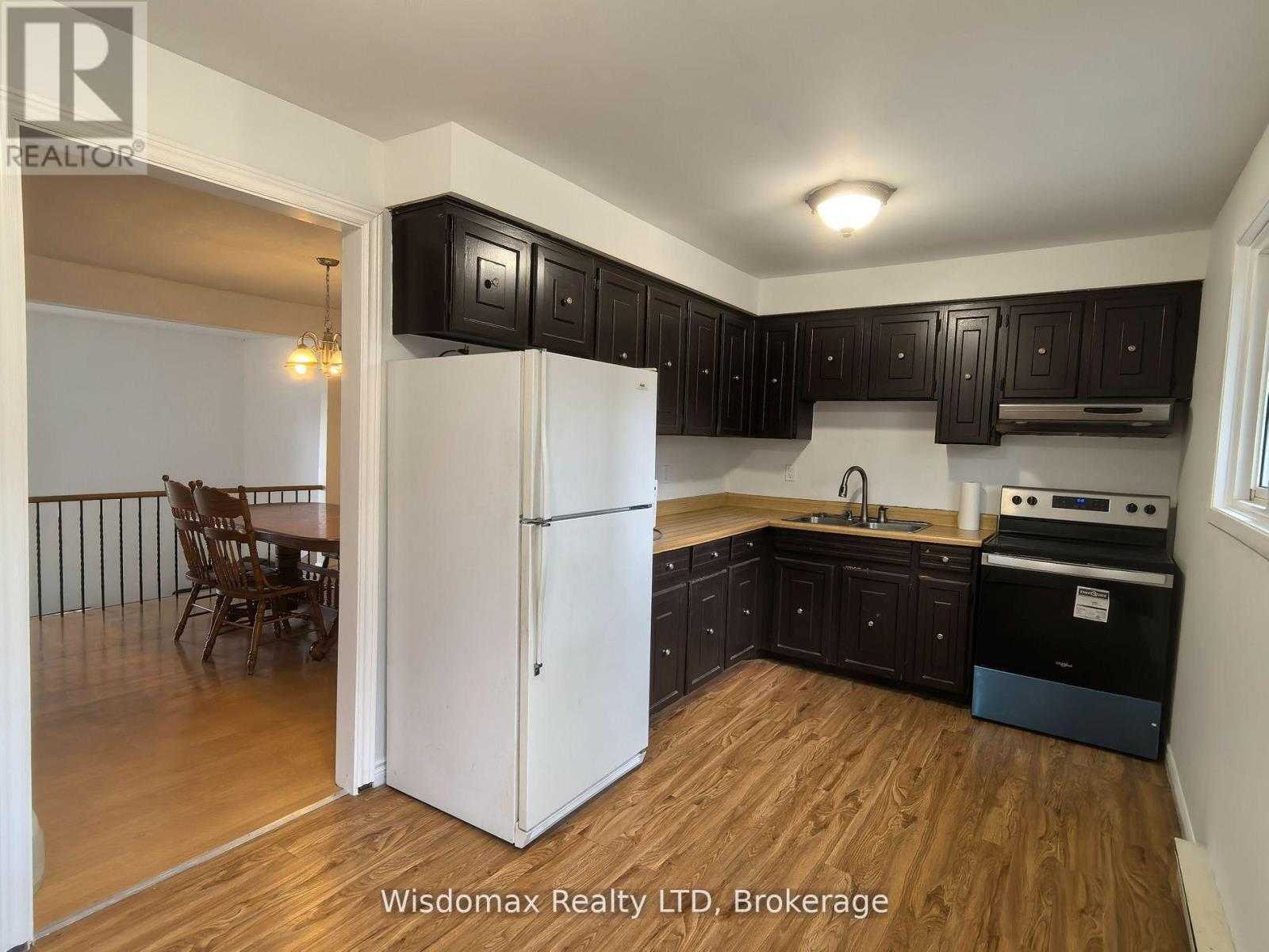 Hs47 - 3100 Kingston Road Property Photo 20
