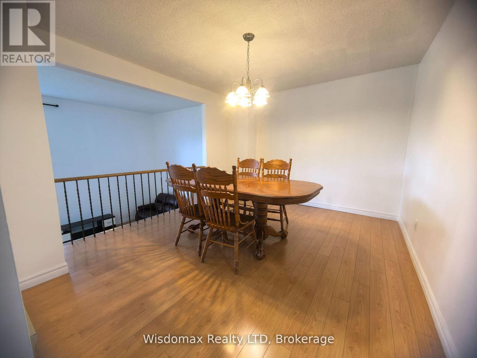 Hs47 - 3100 Kingston Road Property Photo 23