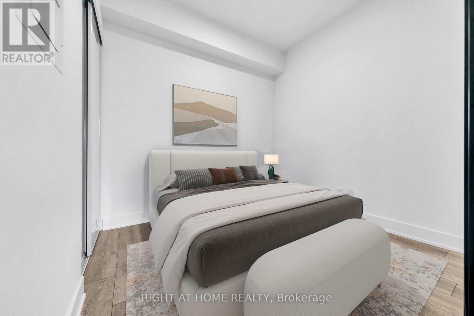 403 - 1285 Queen Street E Property Photo 12