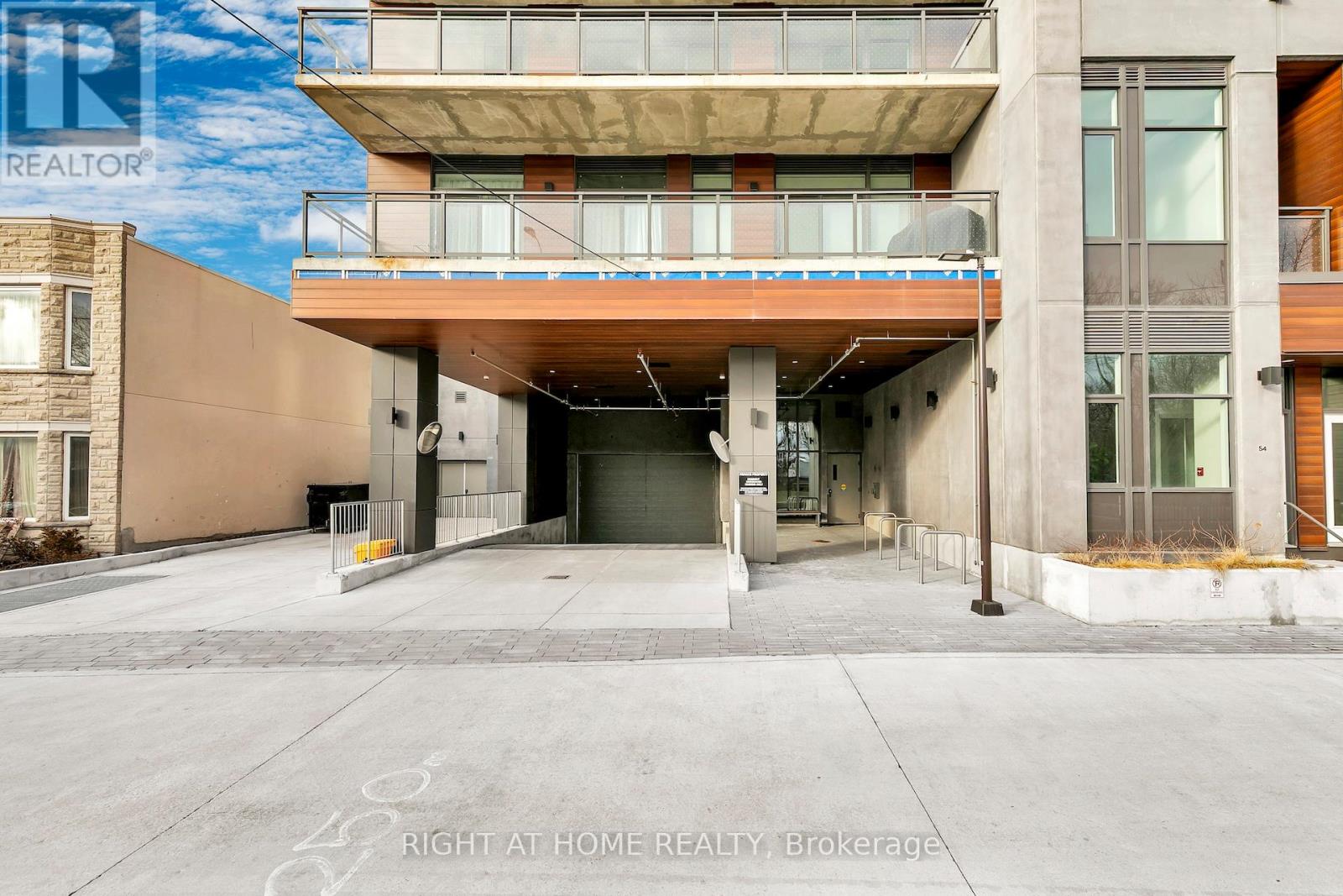 403 - 1285 Queen Street E Property Photo 28