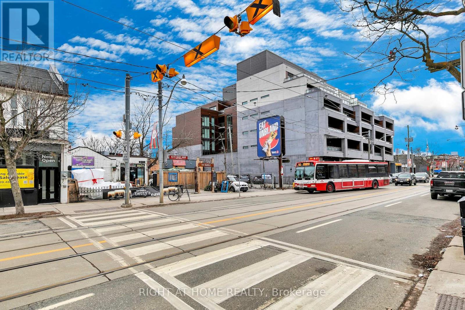 403 - 1285 Queen Street E Property Photo 30