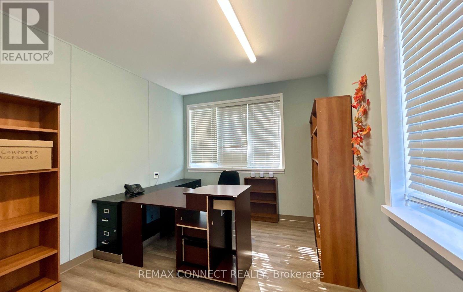 676 Simcoe Street Property Photo 6