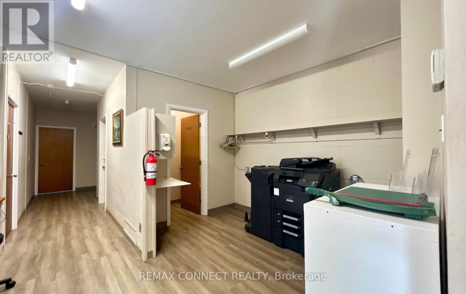 676 Simcoe Street Property Photo 10