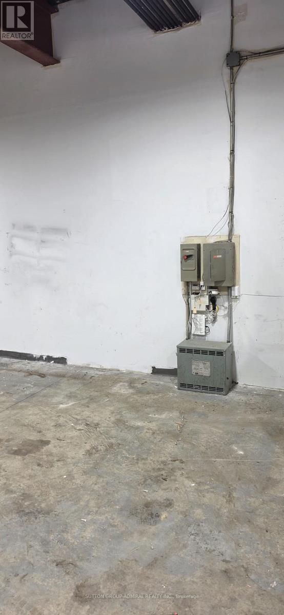 29 - 80 Dynamic Drive Property Photo 3