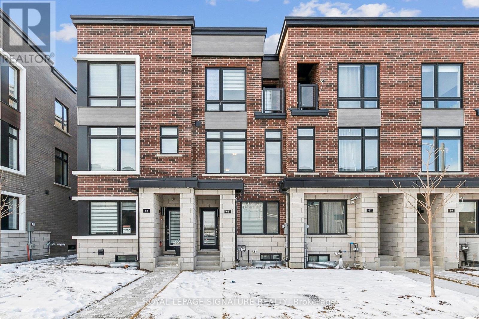 65 AKIL THOMAS GARDENS