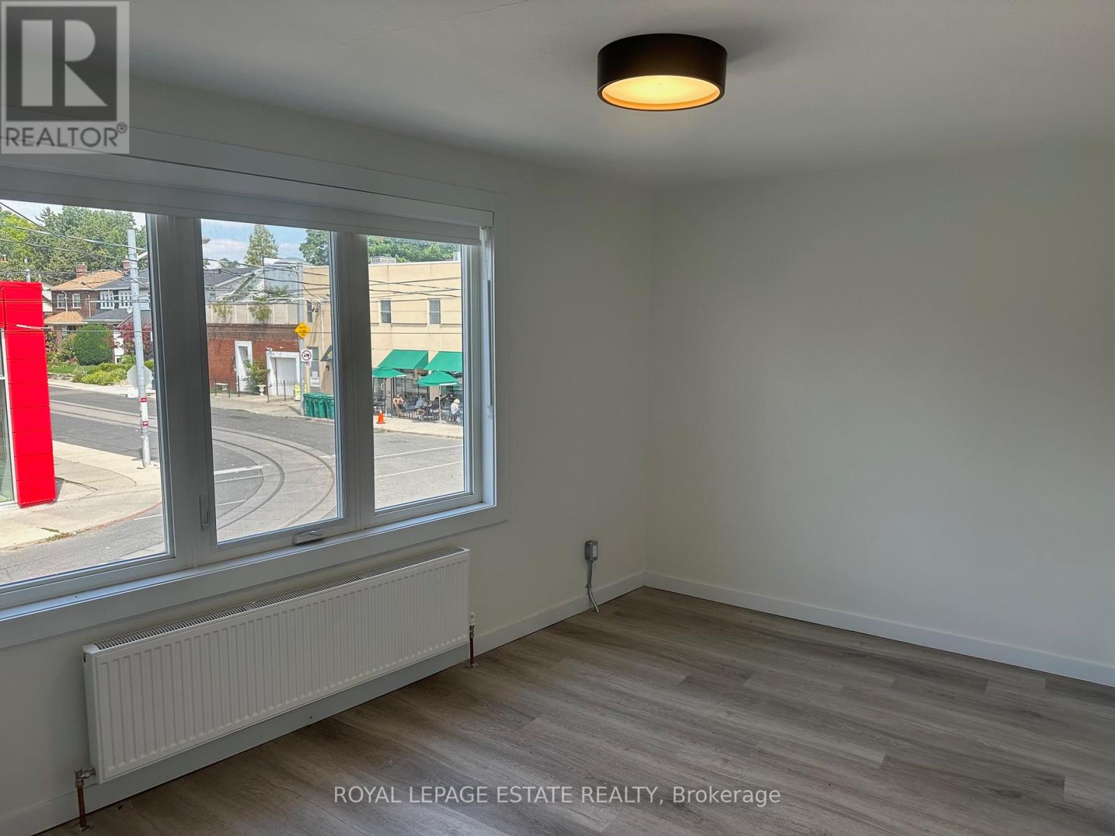 1007 Kingston Road Property Photo 21