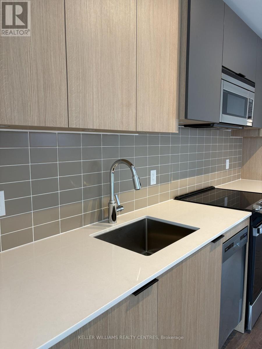 1001 - 1350 Ellesmere Road Property Photo 2