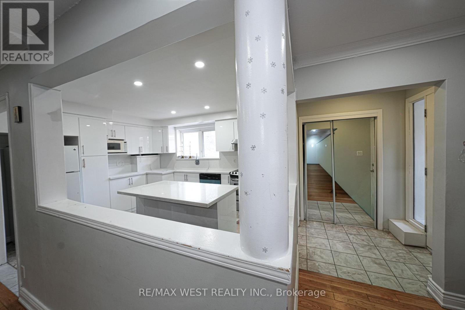 812 Kennedy Road Property Photo 7