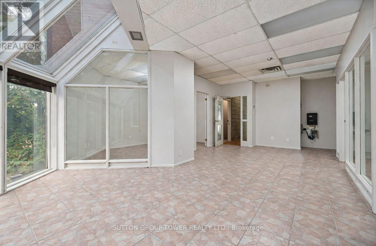 6 Collinsgrove Road Property Photo 8