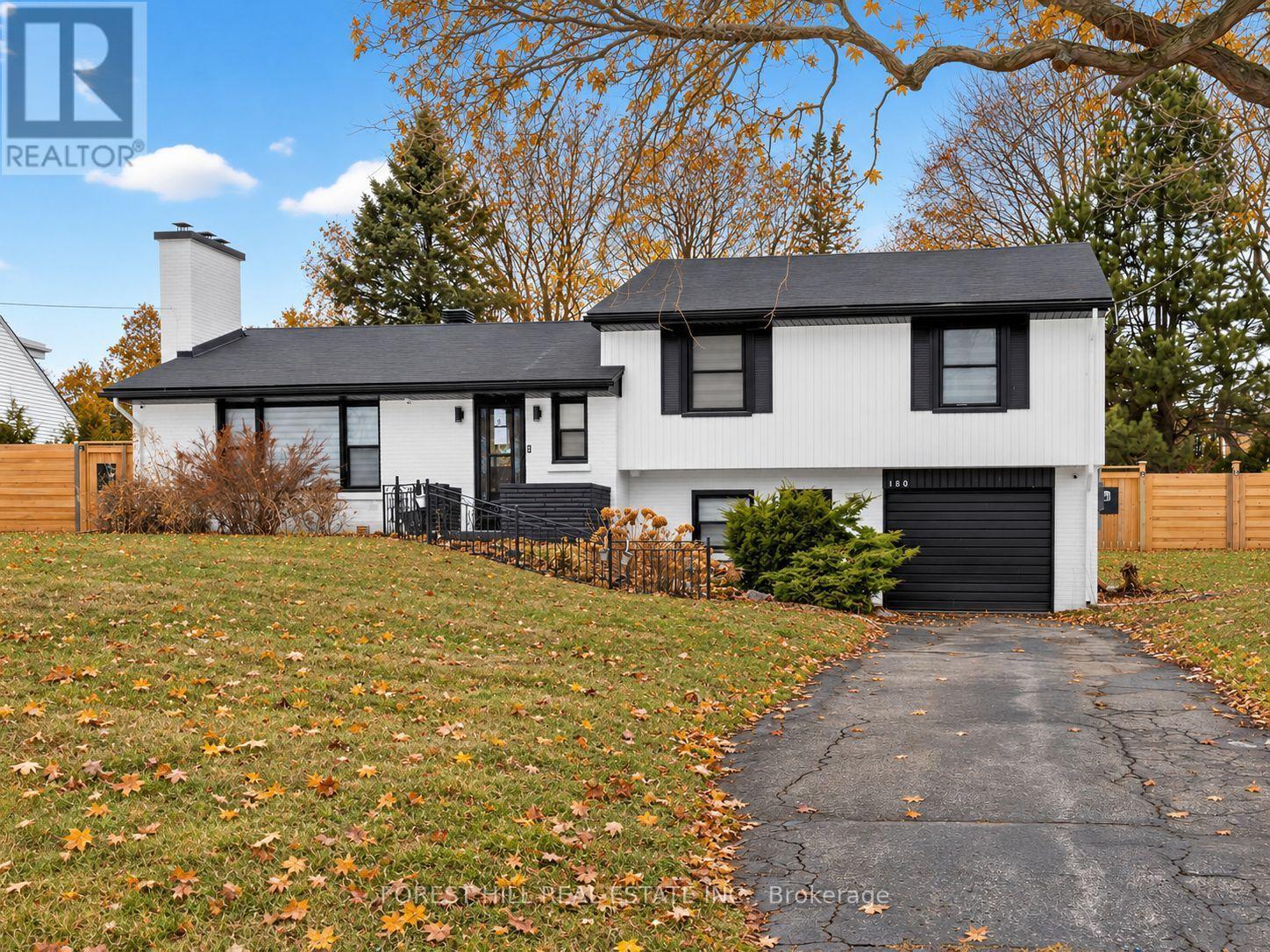 180 Glenwood Crescent Property Photo 3