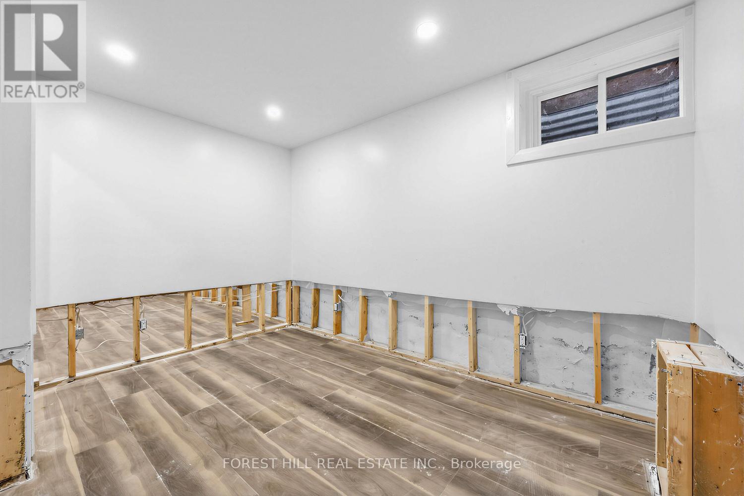 180 Glenwood Crescent Property Photo 36
