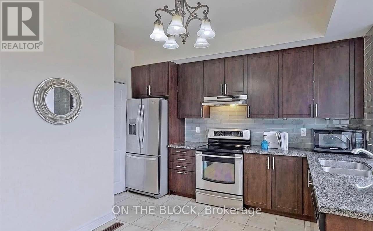 3761a St Clair Avenue E Property Photo 2