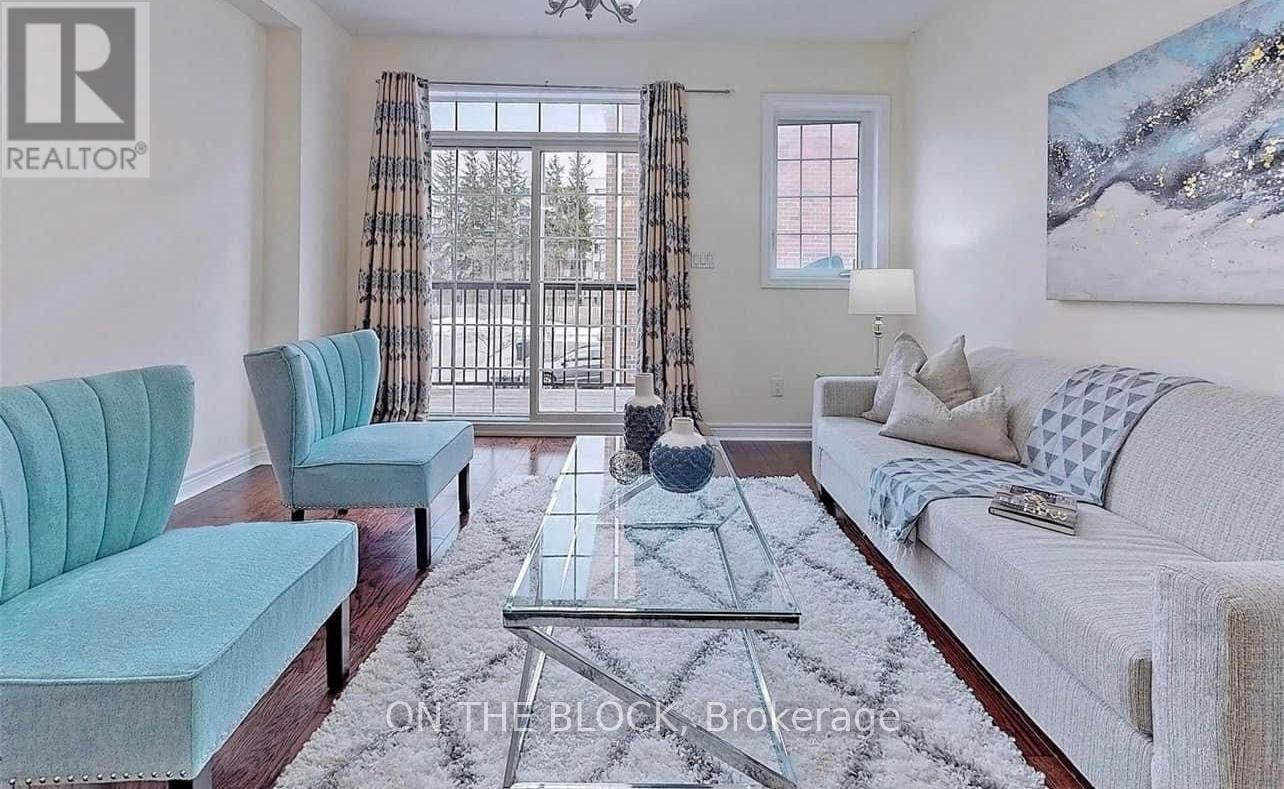 3761a St Clair Avenue E Property Photo 4