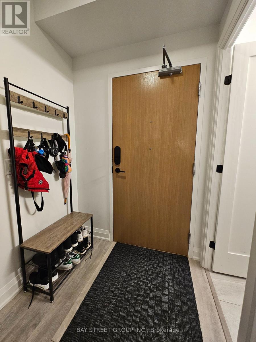 801 - 2369 Danforth Avenue Property Photo 5