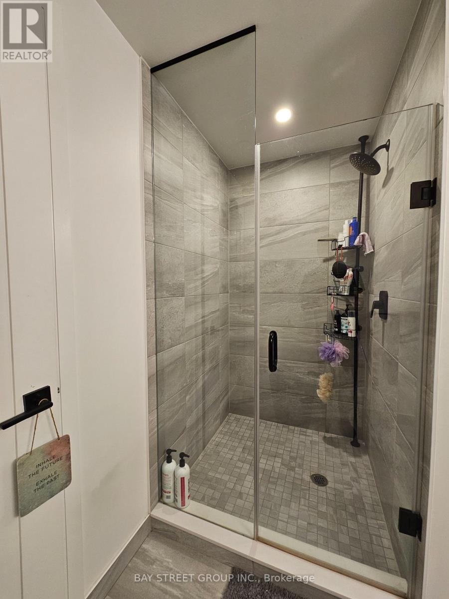 801 - 2369 Danforth Avenue Property Photo 13
