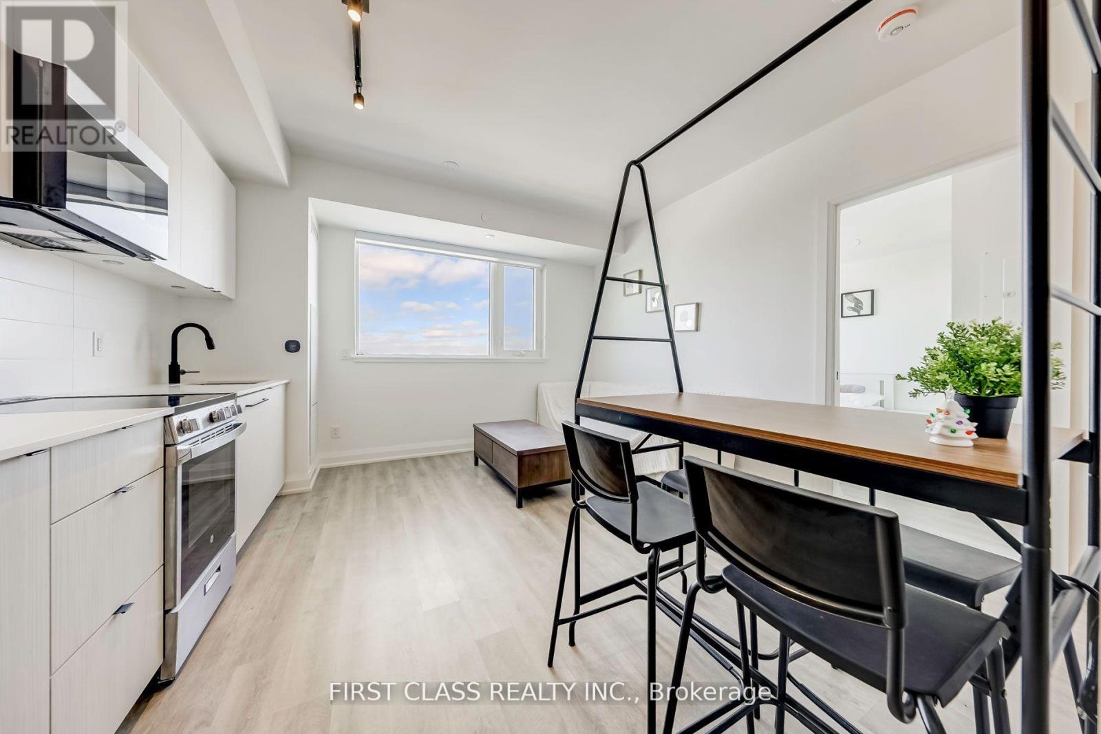 904 - 2369 Danforth Avenue Property Photo 10