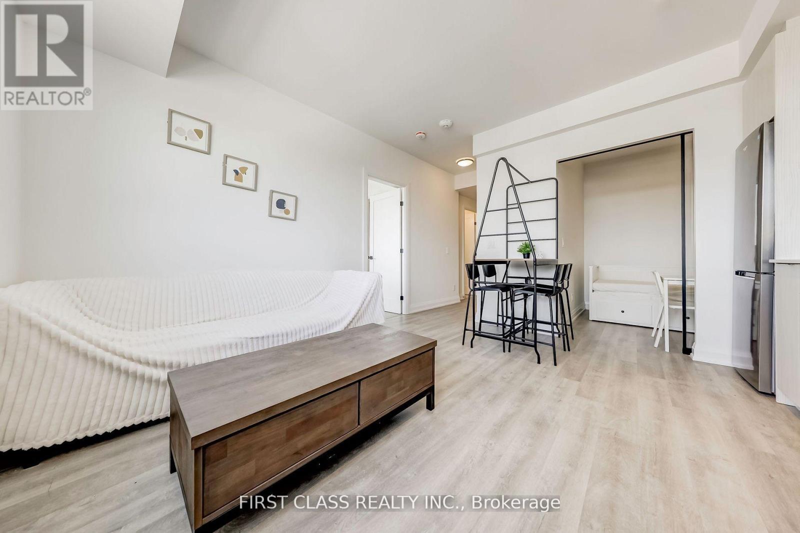 904 - 2369 Danforth Avenue Property Photo 11