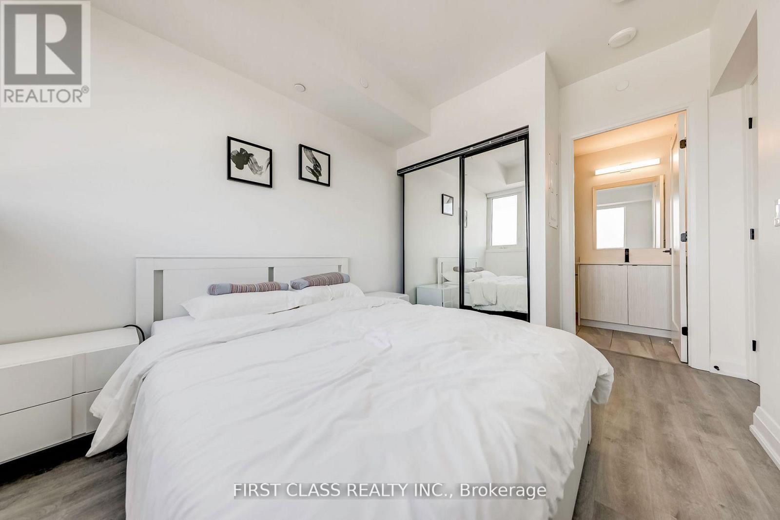 904 - 2369 Danforth Avenue Property Photo 14