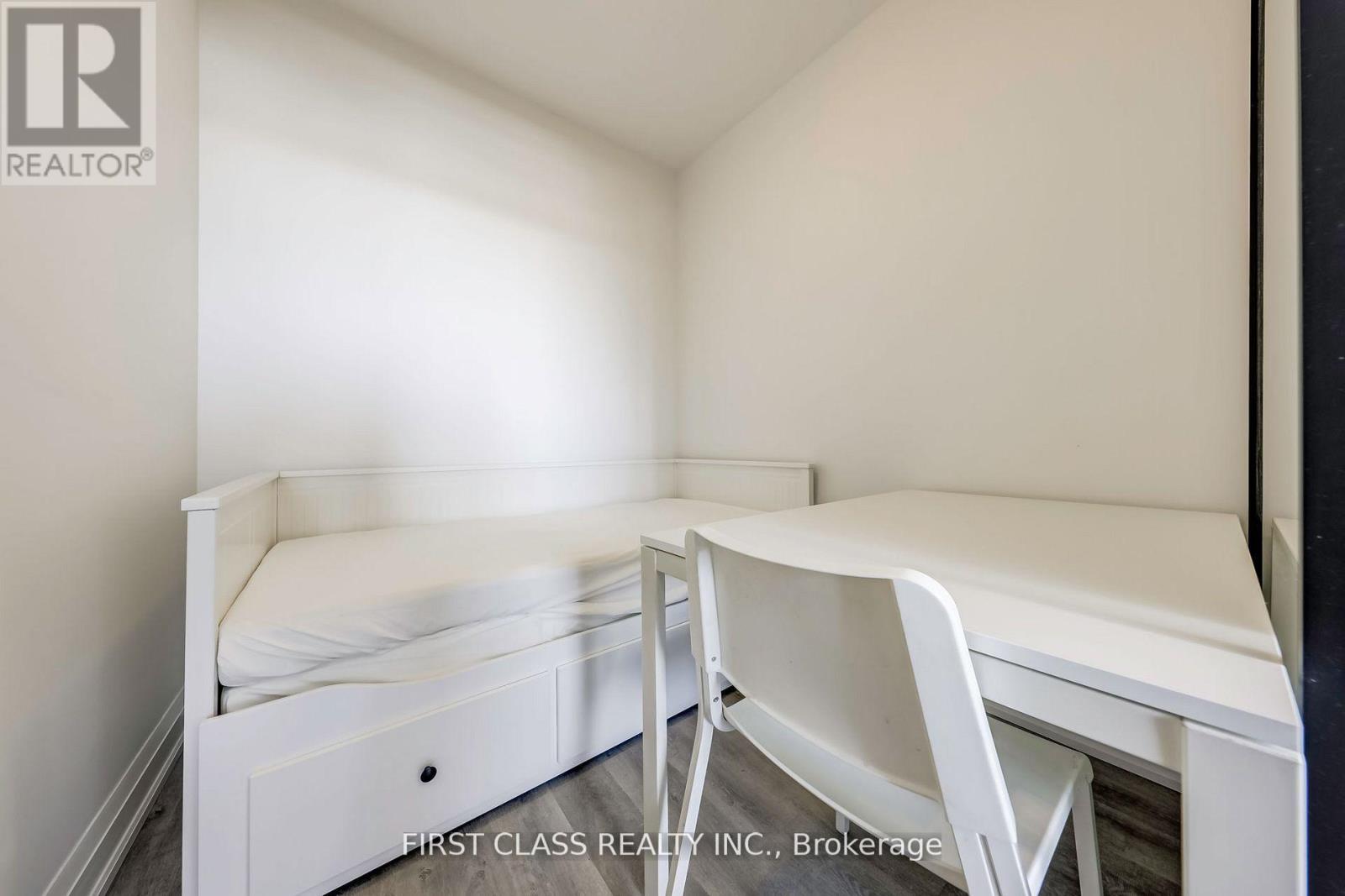 904 - 2369 Danforth Avenue Property Photo 16