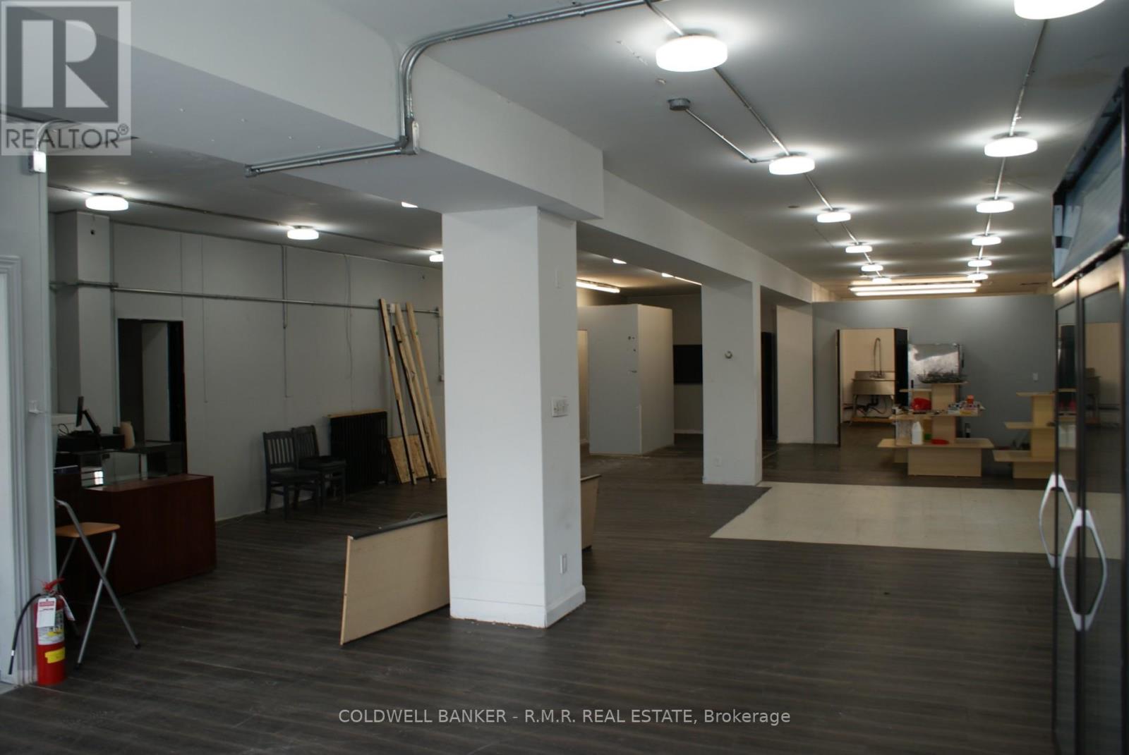50 Bond Street E Property Photo 3