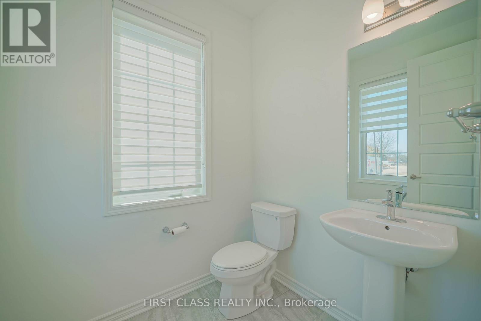 1913 Narcissus Gardens Property Photo 14