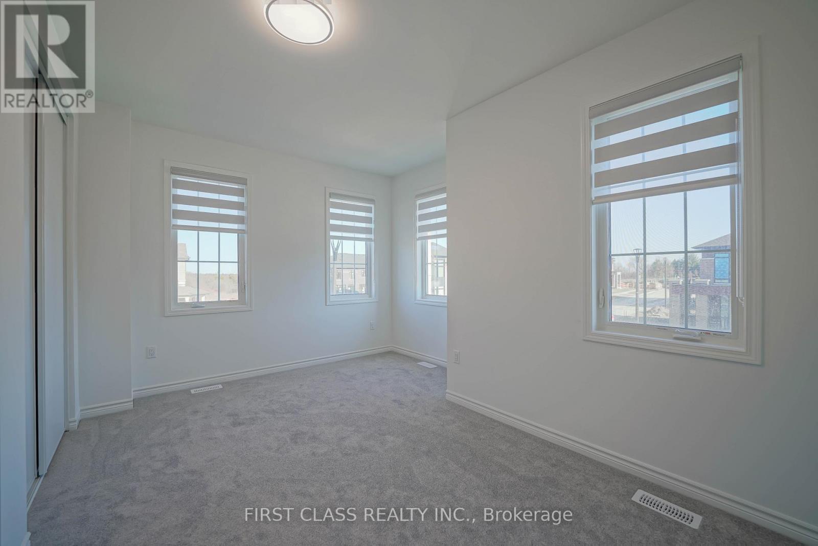 1913 Narcissus Gardens Property Photo 20
