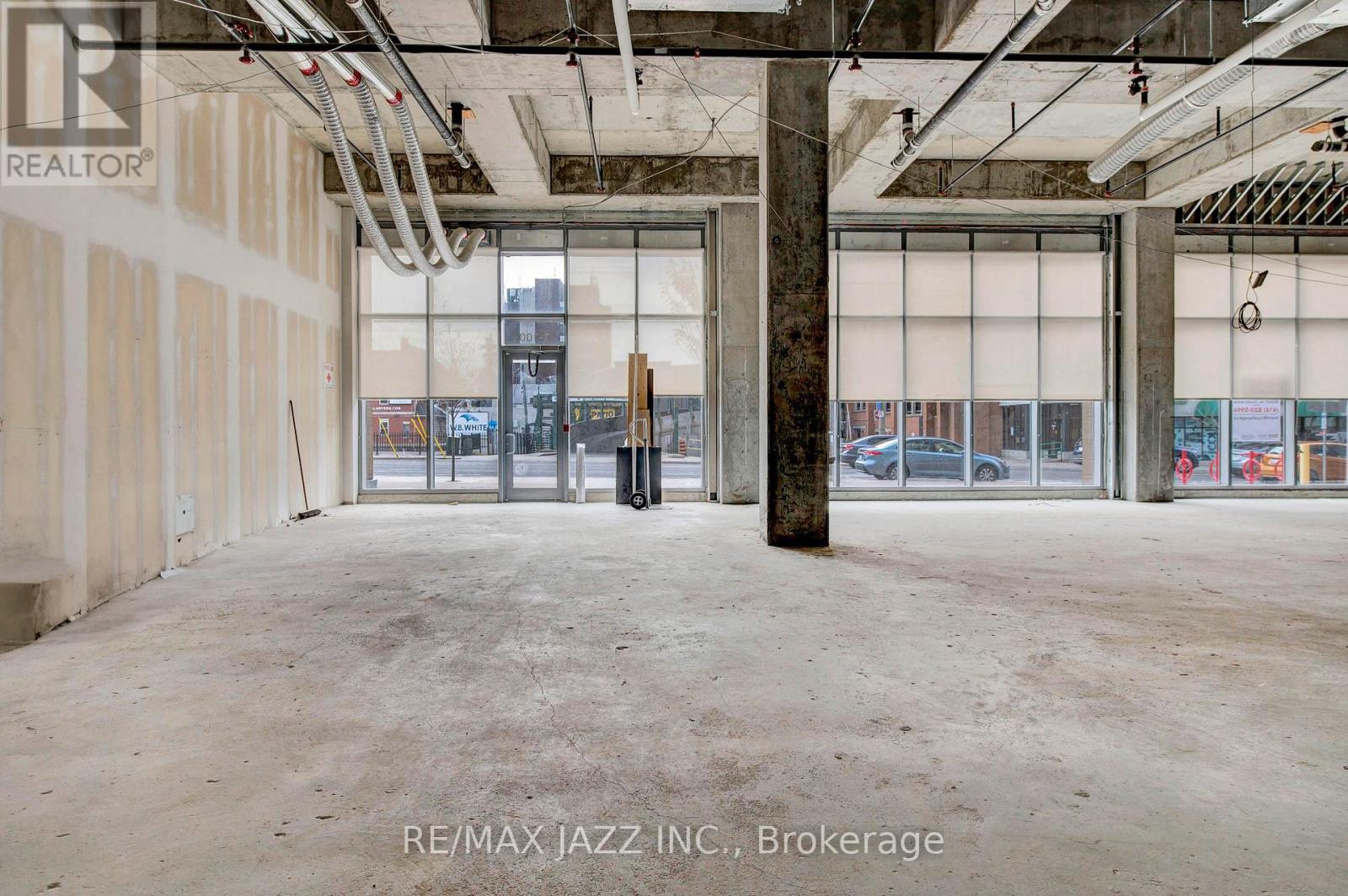 1 - 100 Bond Street E Property Photo 11